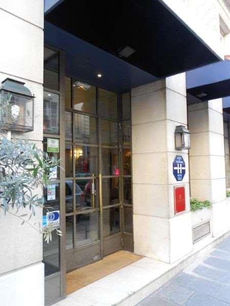 Hotel Du Leman Париж Экстерьер фото