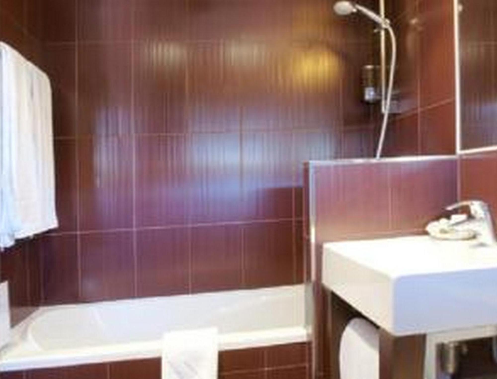Hotel Du Leman Париж Экстерьер фото